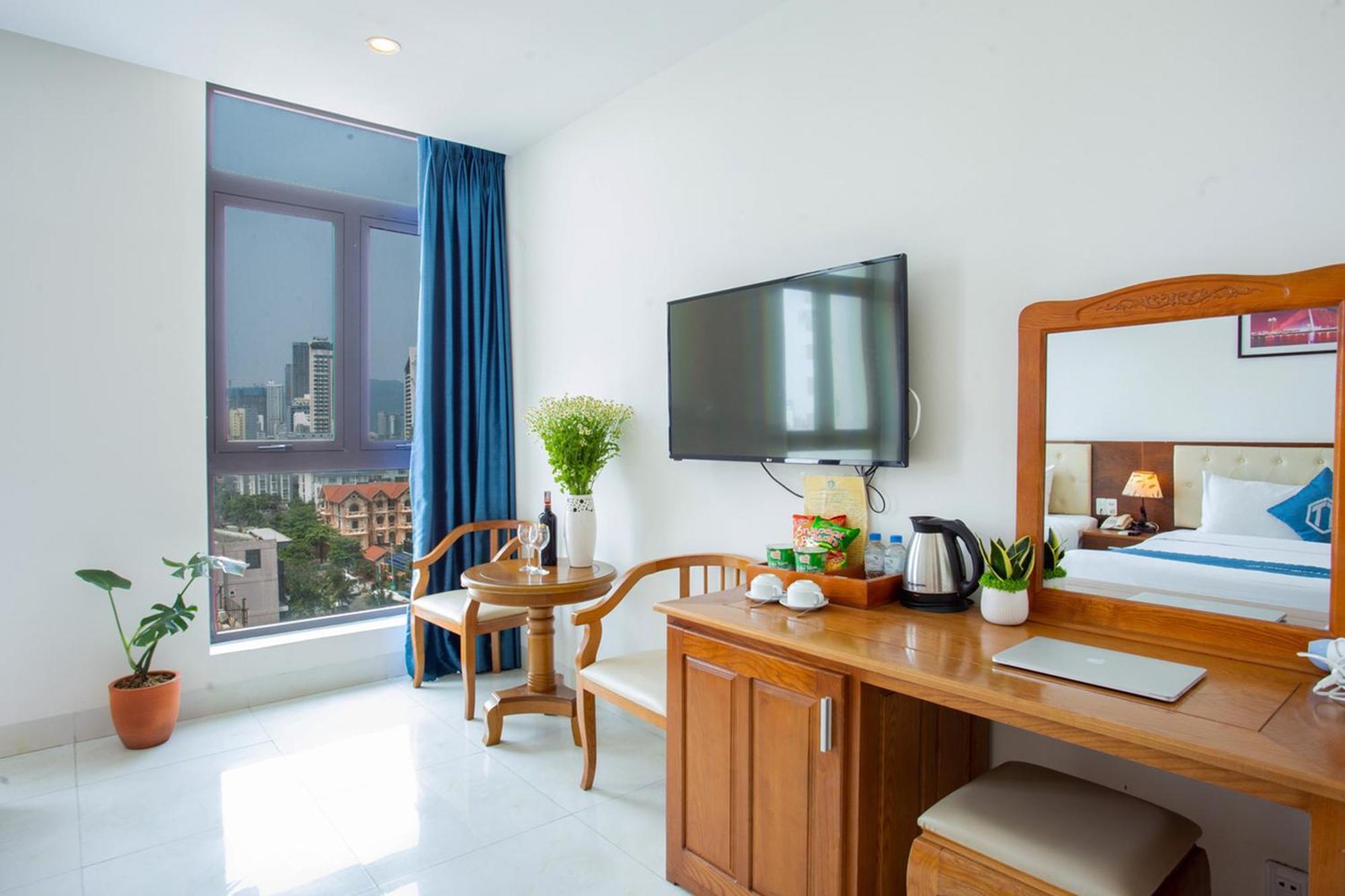 Toan Thang Beach Hotel Danang Exterior photo