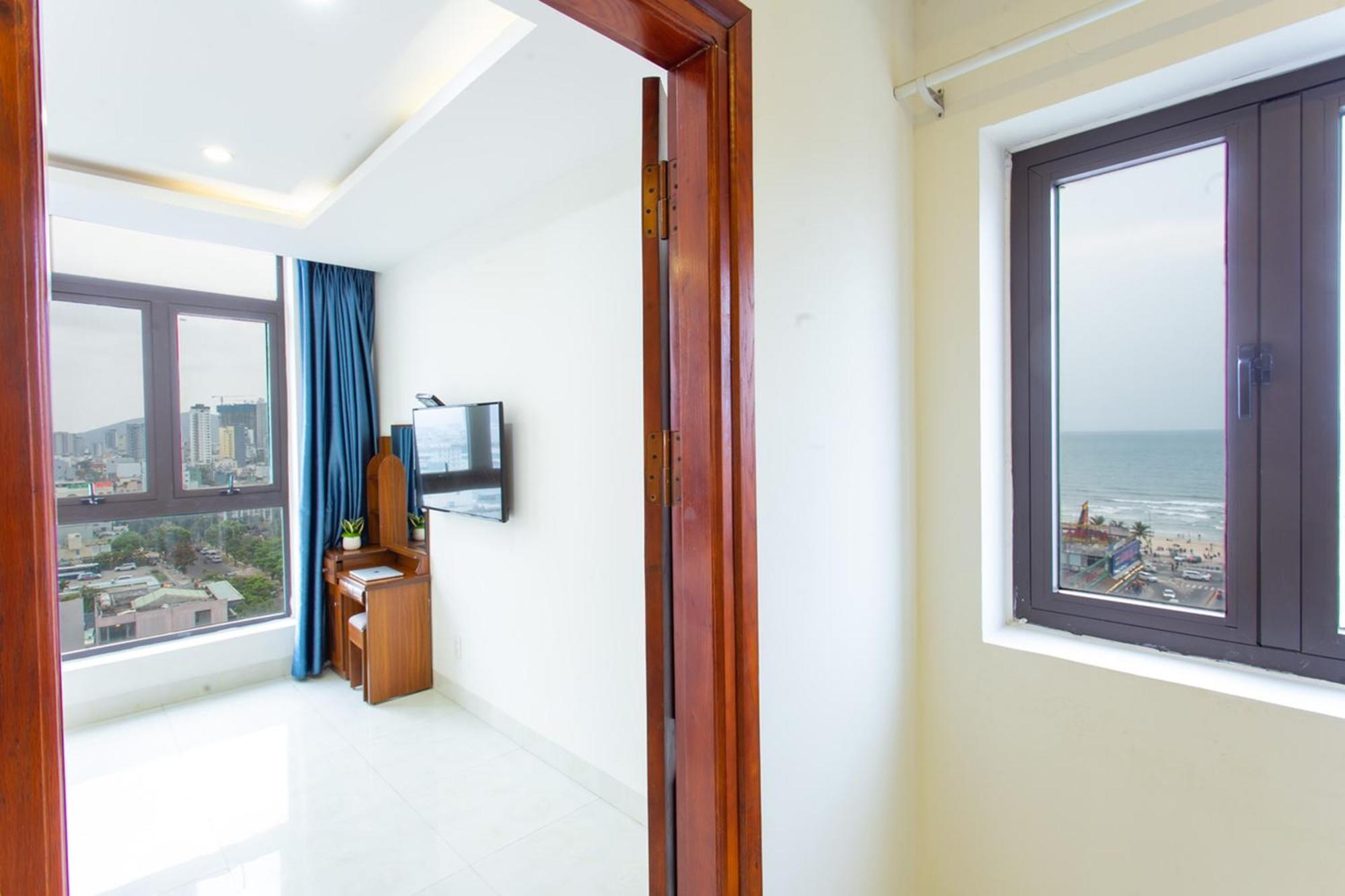 Toan Thang Beach Hotel Danang Exterior photo