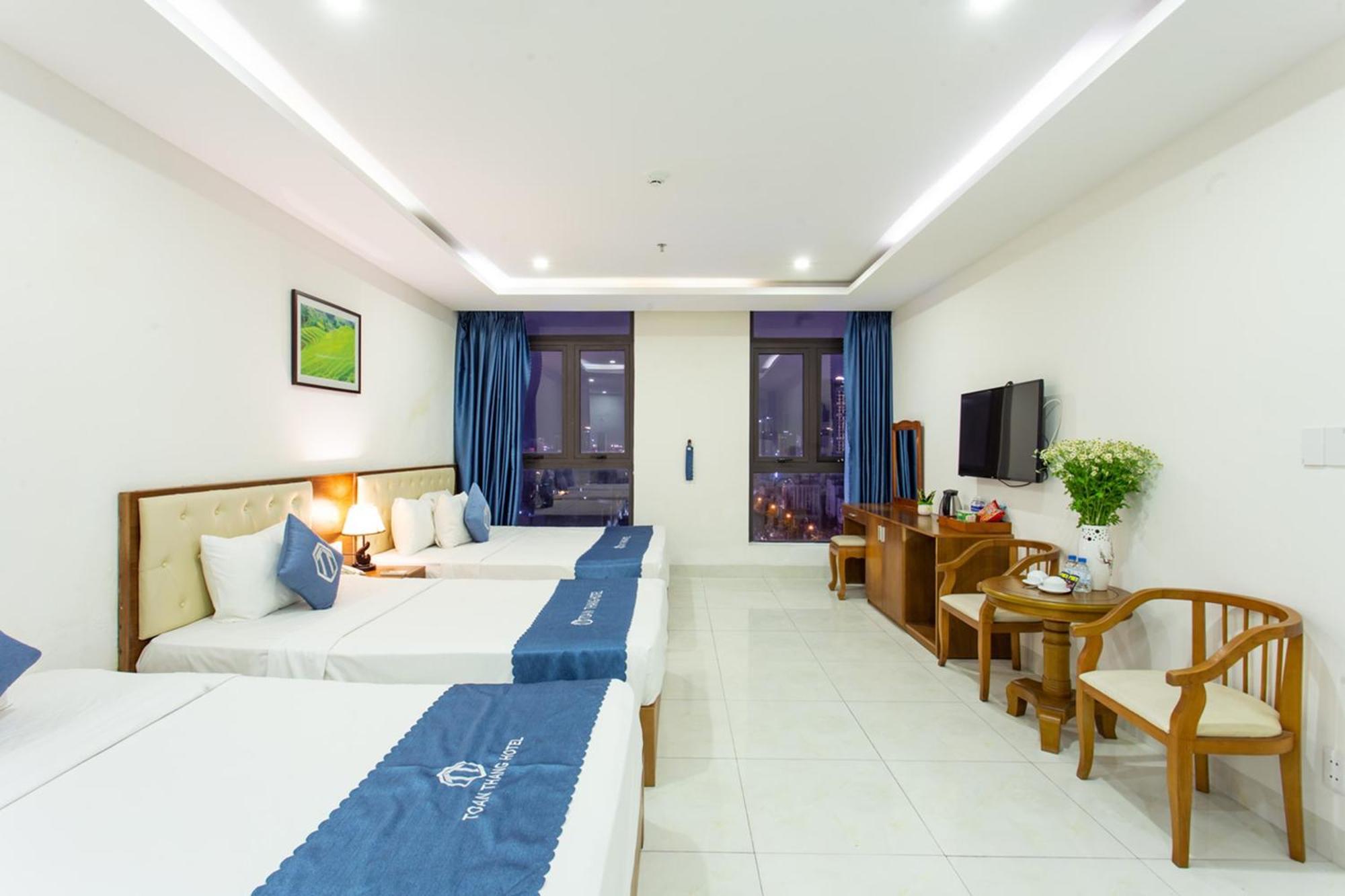 Toan Thang Beach Hotel Danang Exterior photo