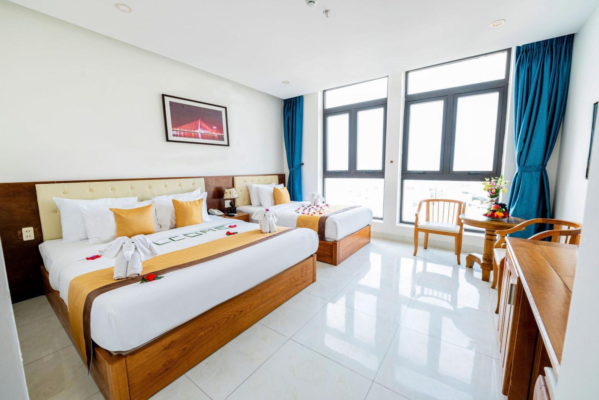 Toan Thang Beach Hotel Danang Exterior photo