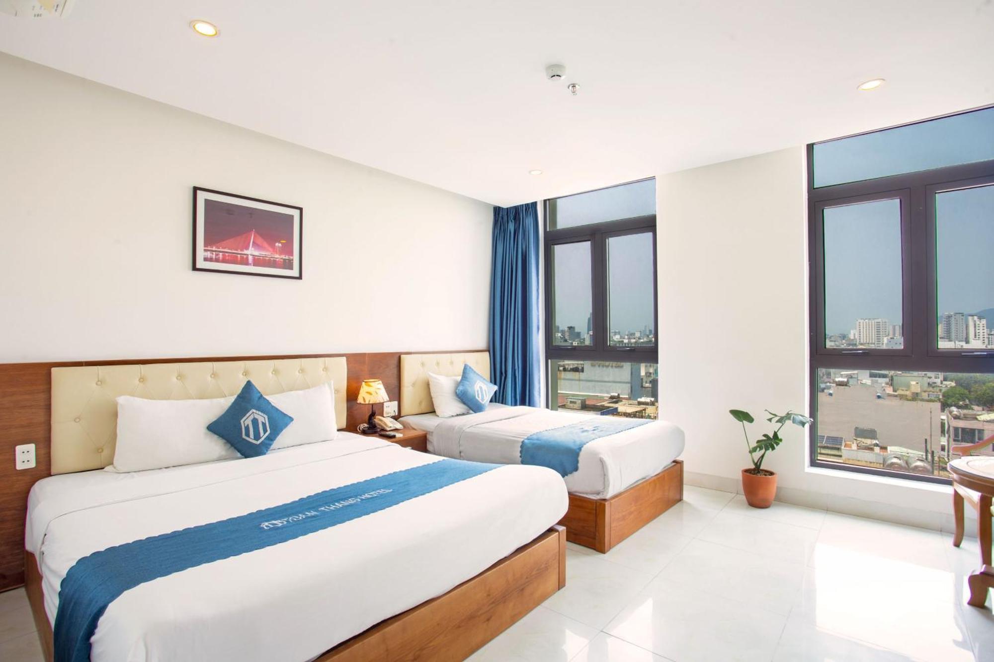 Toan Thang Beach Hotel Danang Exterior photo