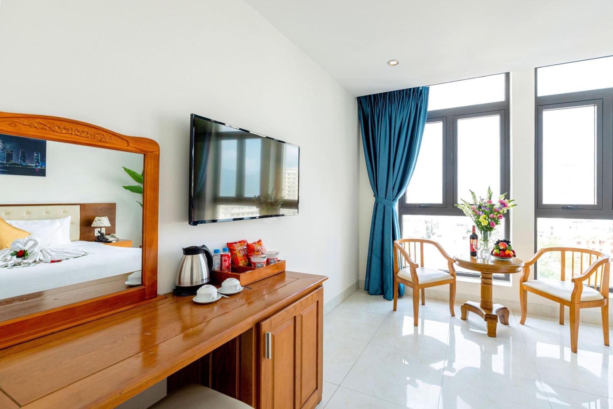 Toan Thang Beach Hotel Danang Exterior photo