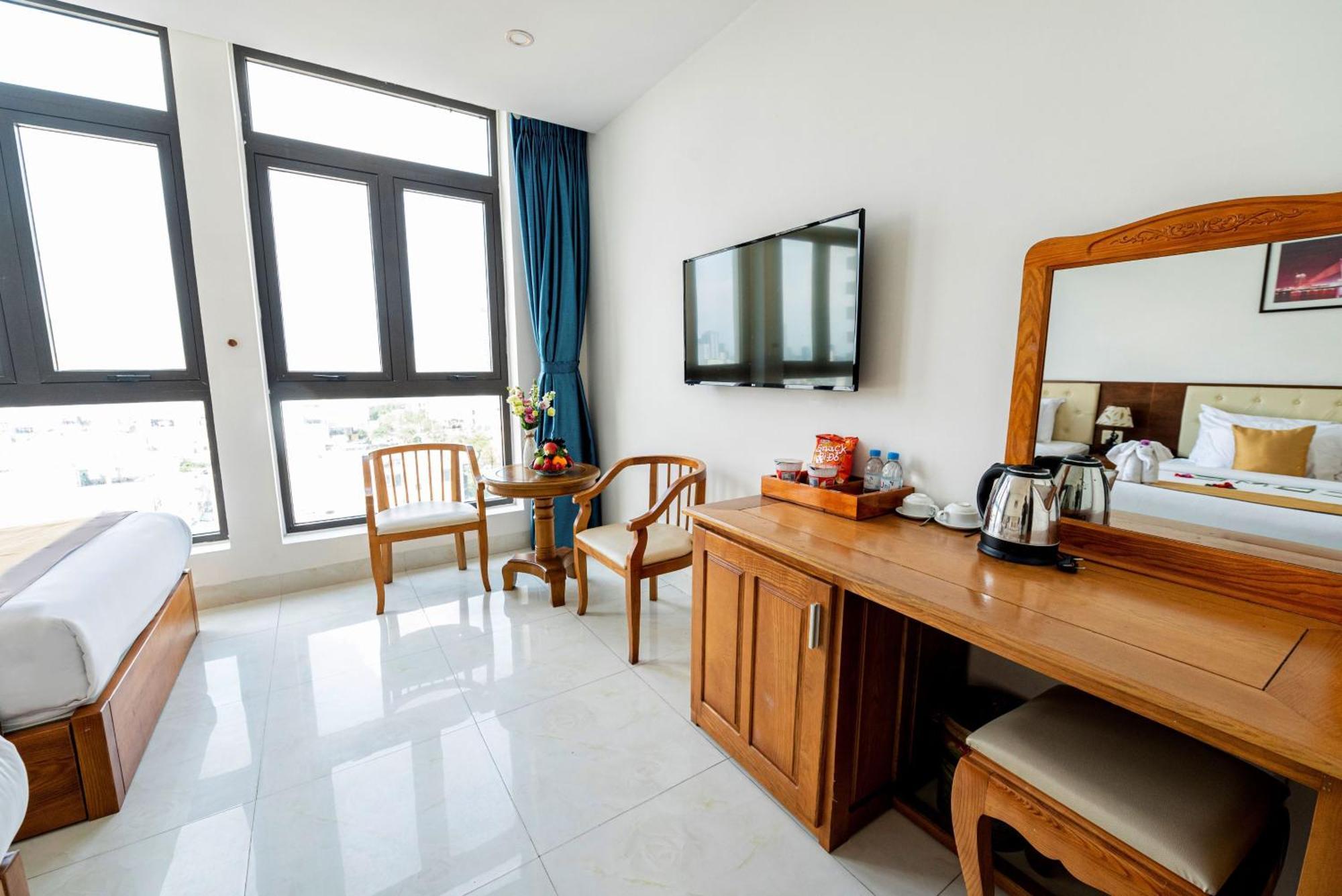 Toan Thang Beach Hotel Danang Exterior photo