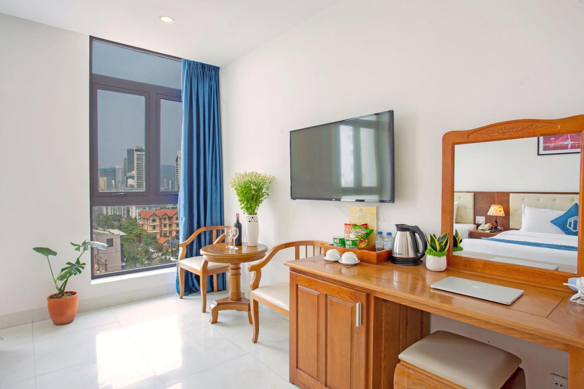 Toan Thang Beach Hotel Danang Exterior photo