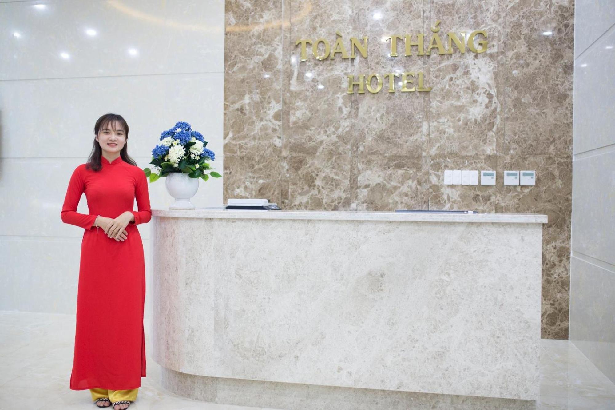 Toan Thang Beach Hotel Danang Exterior photo