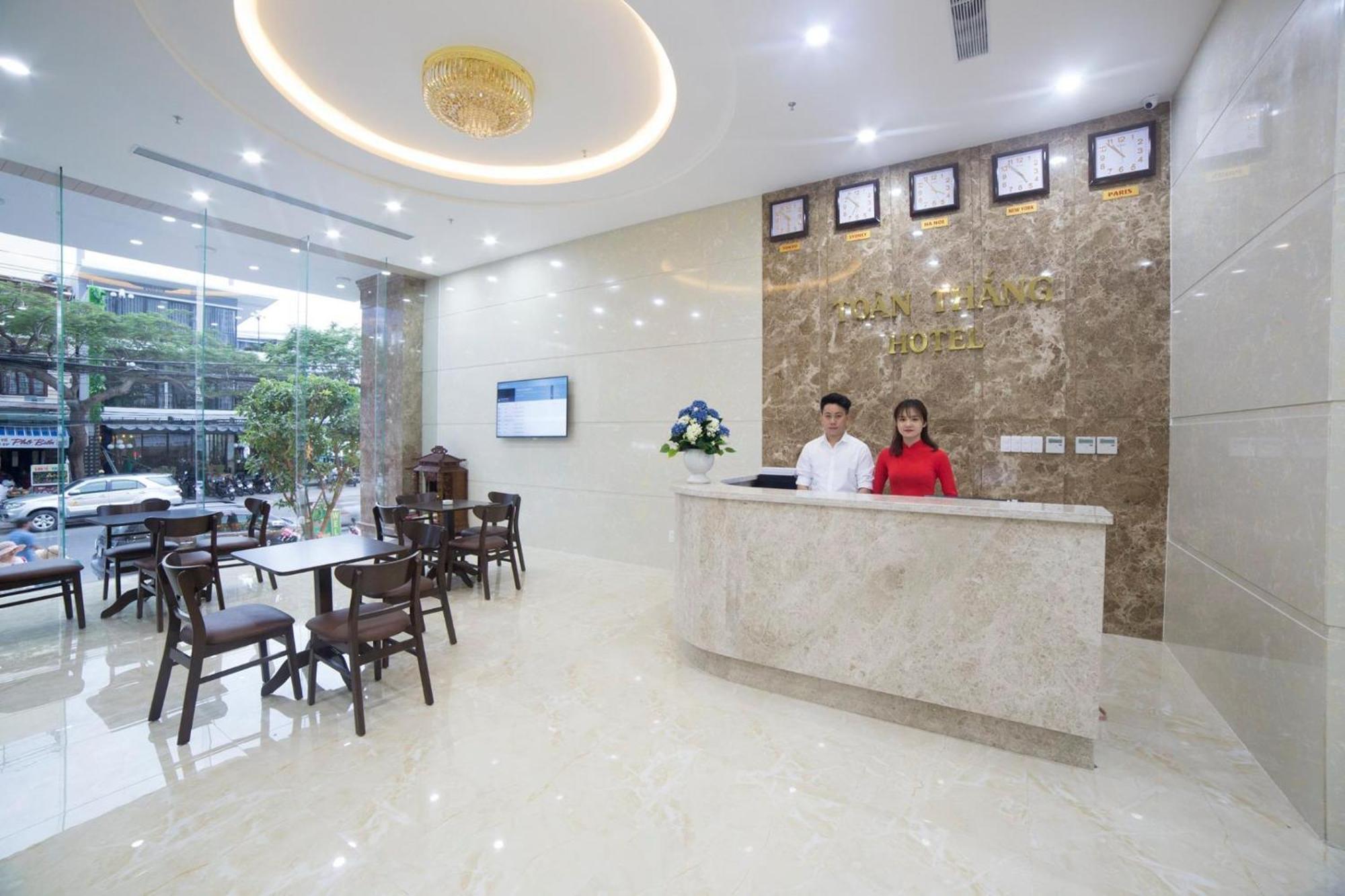 Toan Thang Beach Hotel Danang Exterior photo